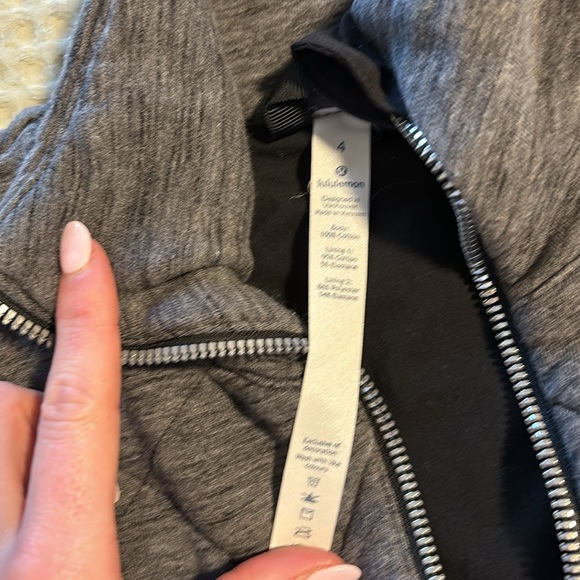 Lululemon quilted pullover - Picture 2 of 6